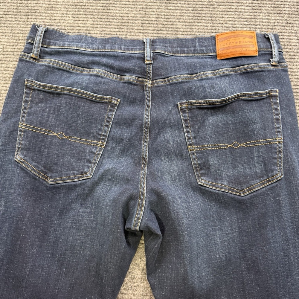 Lucky Brand Classic Straight Jeans Men's 38x30 Actual 38x27 Distressed Blue - Picture 3 of 6
